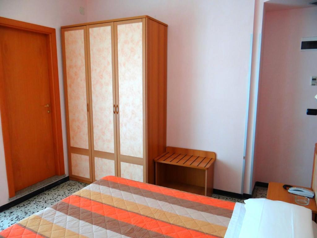 Aquila D'oro Hotel 3*
